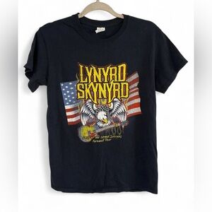 Lynyrd Skynyrd Merch Tour Tee Black Graphic T-Shirt size Small